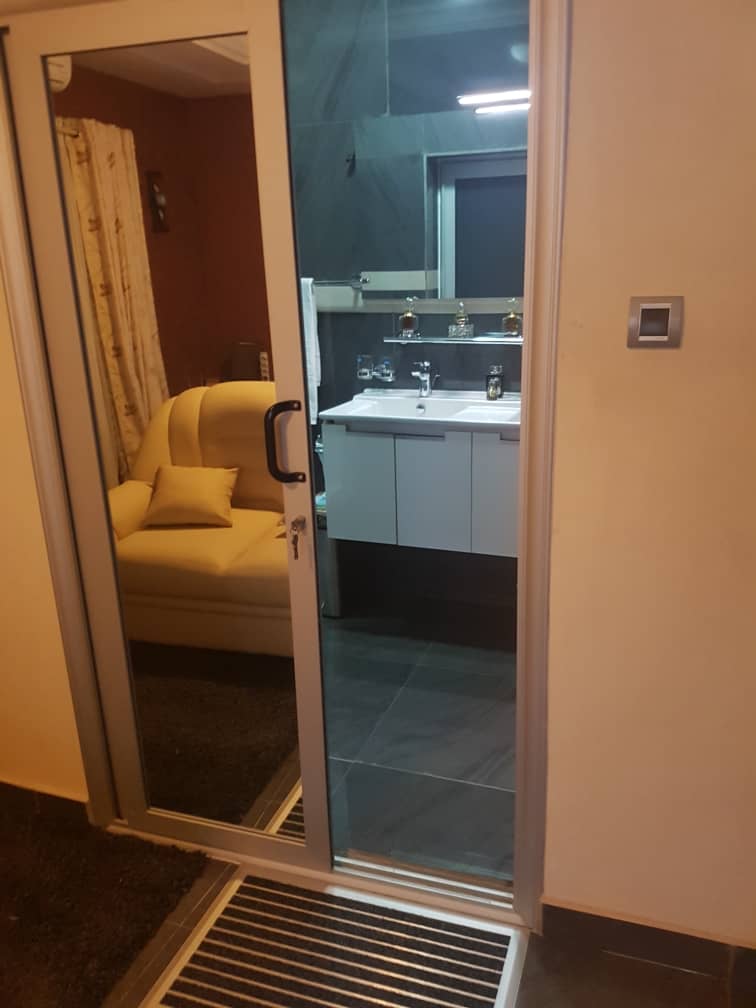 N° 4557 :
                            Appartement meublé à louer , Adidogome, Lome, Togo : 700 000 XOF/mois
