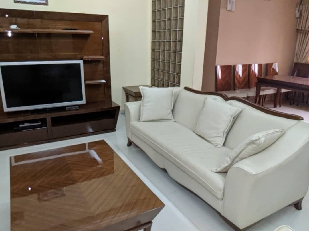 N° 4550 :
                            Appartement meublé à louer , Avenou, Lome, Togo : 600 000 XOF/mois