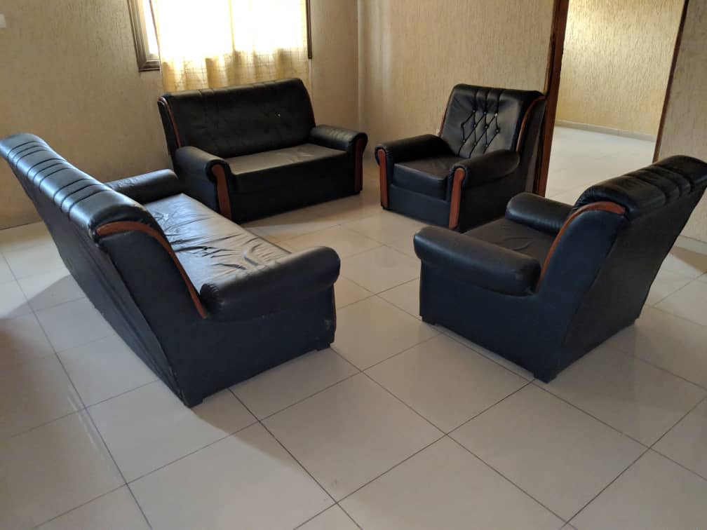 N° 4396 :
                            Villa meublée à louer , Avedji, Lome, Togo : 500 000 XOF/mois