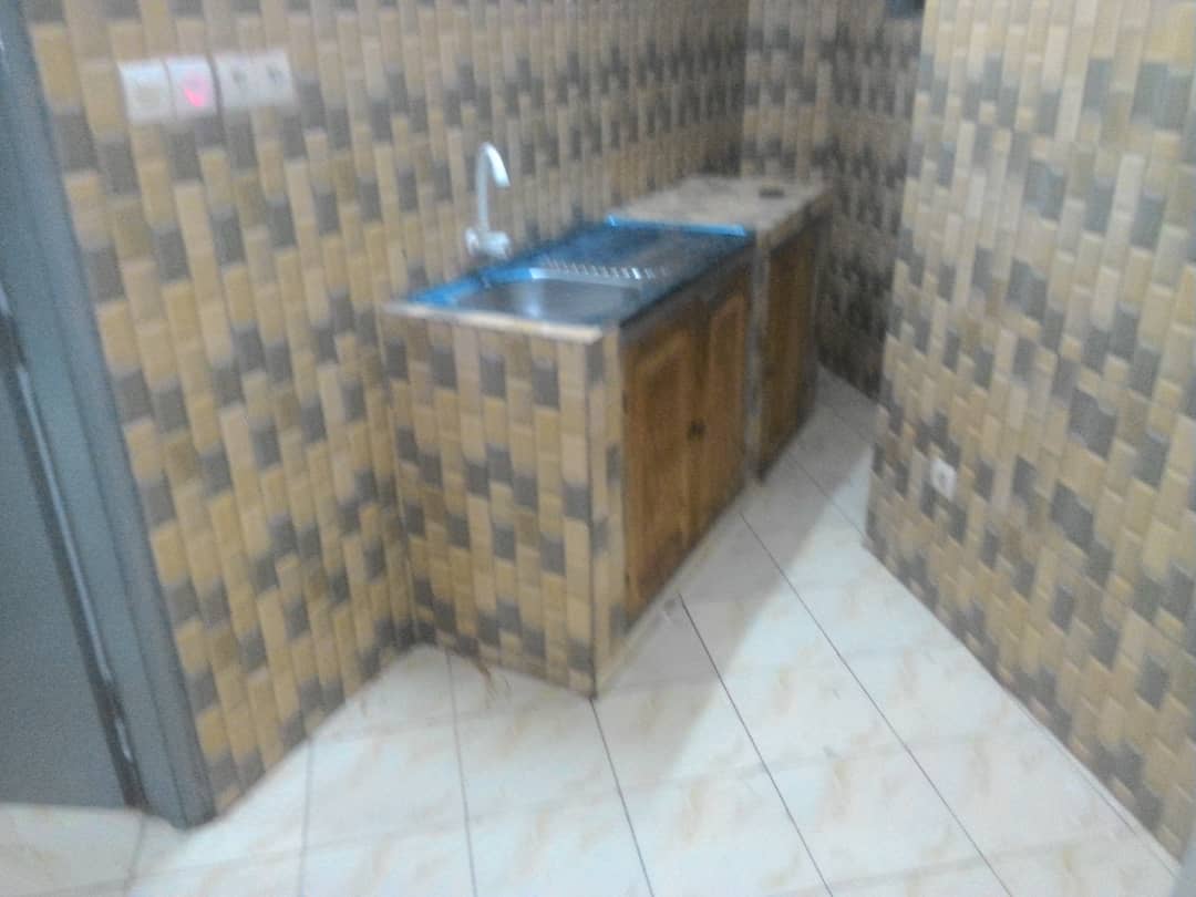 N° 4534 :
                            Appartement à louer , Entreprise de l'union, Lome, Togo : 80 000 XOF/mois