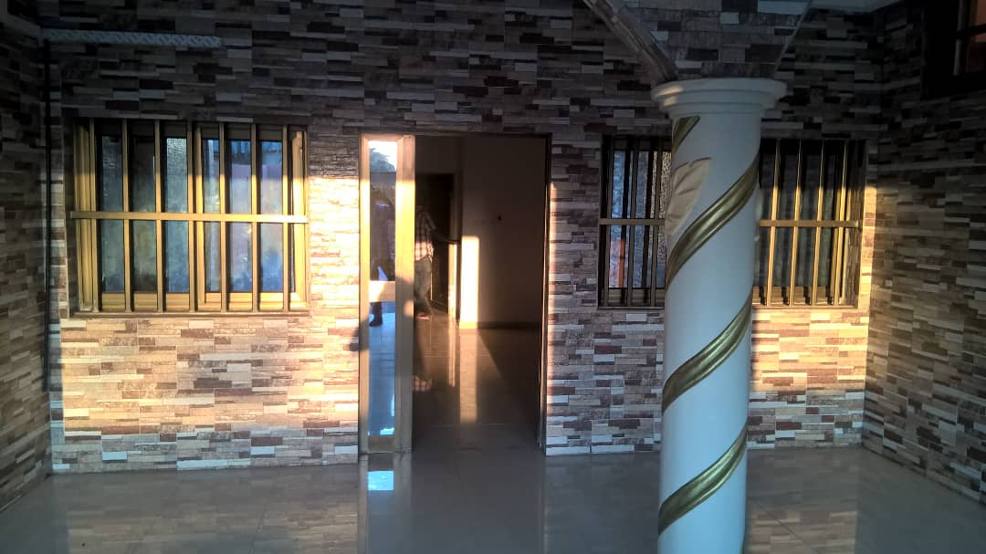 N° 4464 :
                            Villa à louer , Attiegou, Lome, Togo : 300 000 XOF/mois