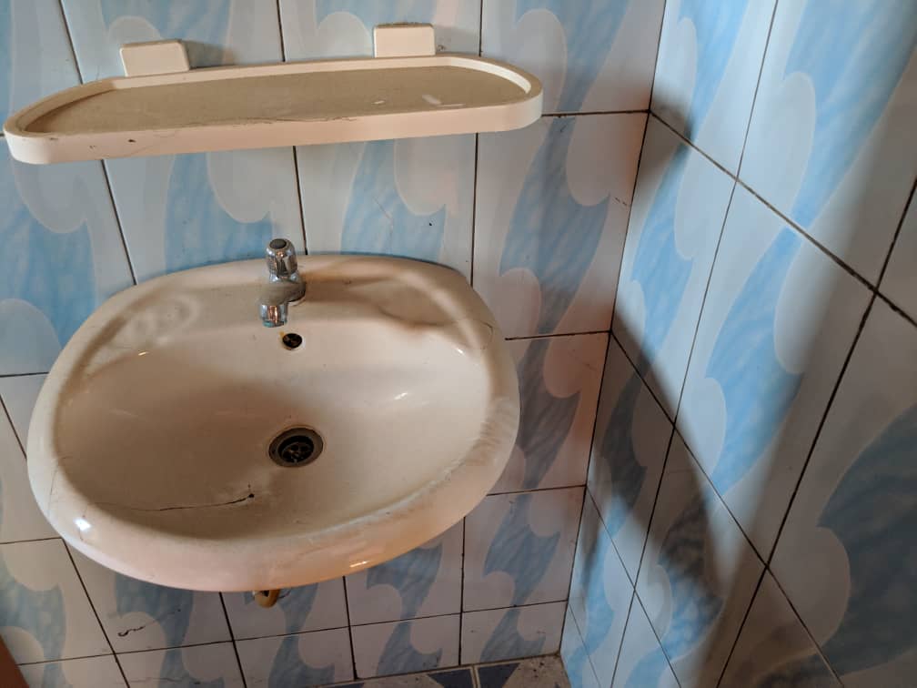N° 4400 :
                            Chambre salon à louer , Avenou, Lome, Togo : 45 000 XOF/mois