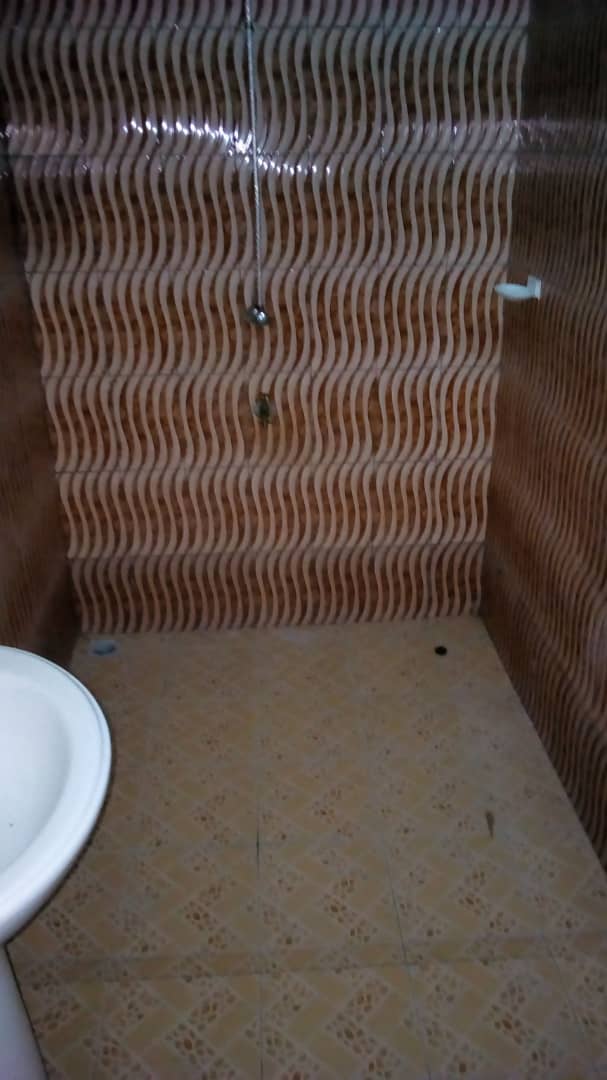 N° 4678 :
                            Chambre salon à louer , Awatame, Lome, Togo : 35 000 XOF/mois