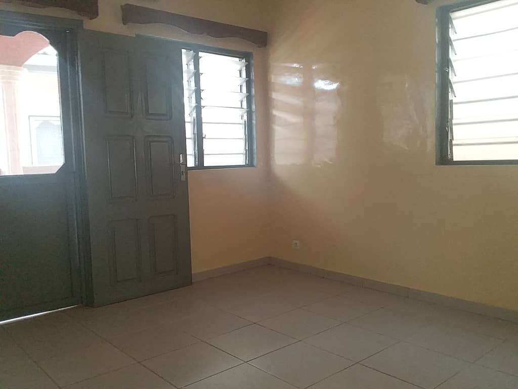 N° 4428 :
                            Chambre salon à louer , Sagbado, Lome, Togo : 40 000 XOF/mois
