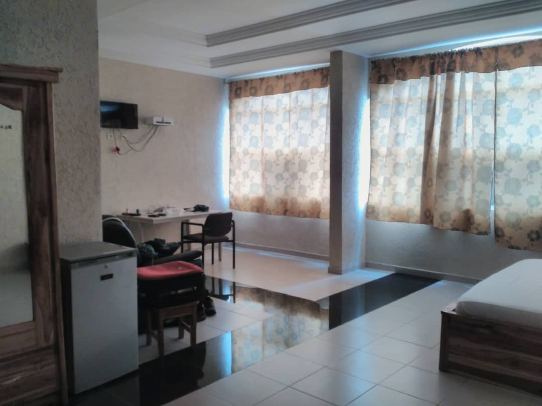 Studio meublé à louer , Lome, djidjole