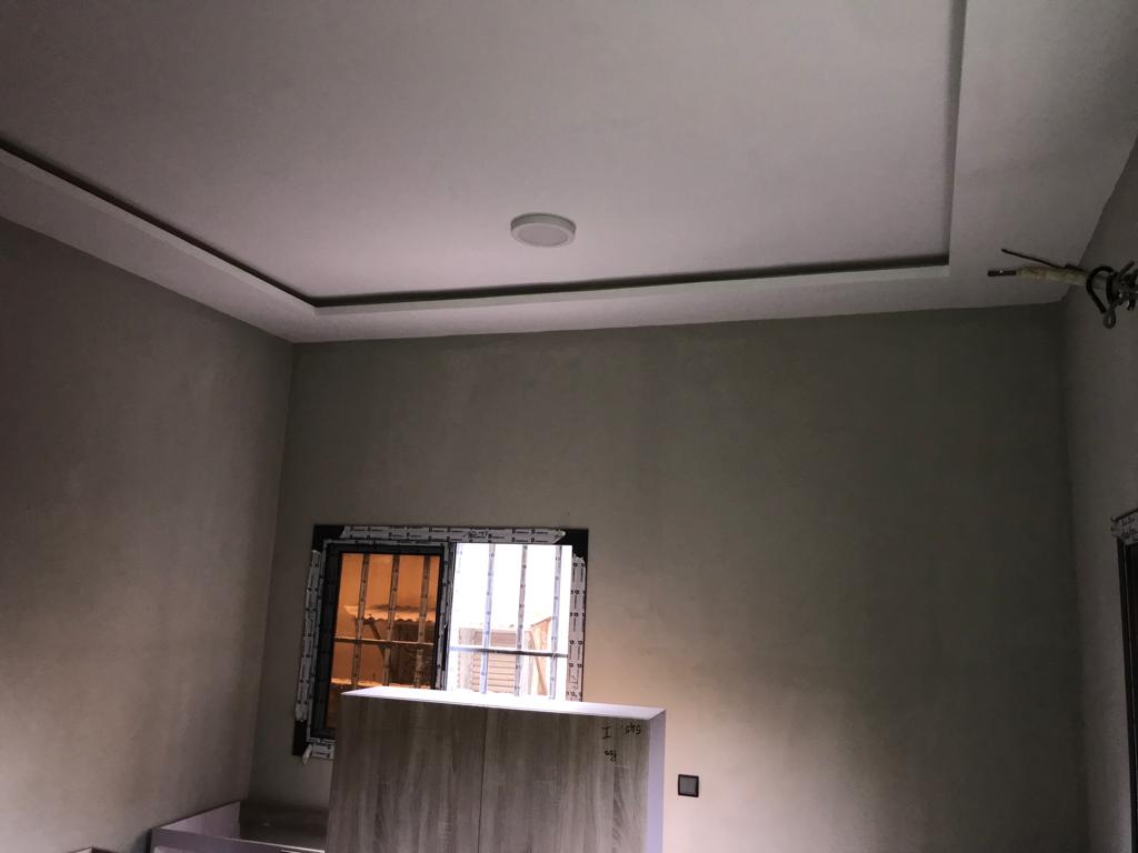 N° 5298 :
                            Studio à louer , Adewui, Lome, Togo : 125 000 XOF/mois