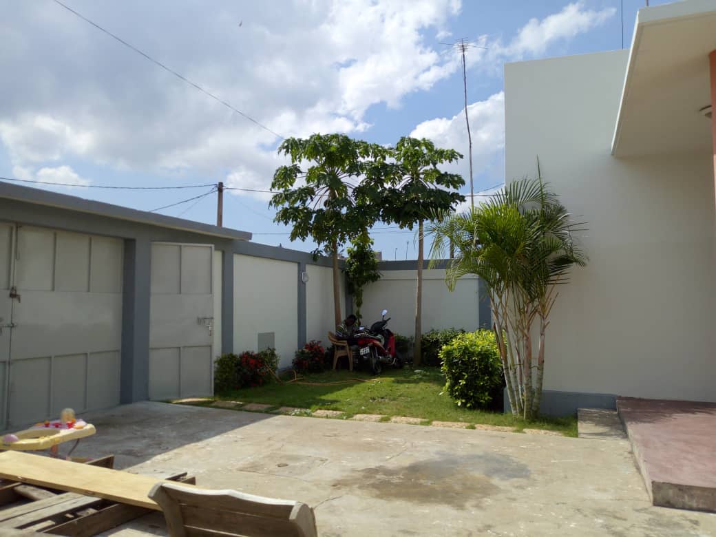 N° 4367 :
                            Villa à louer , Avenou, Lome, Togo : 120 000 XOF/mois