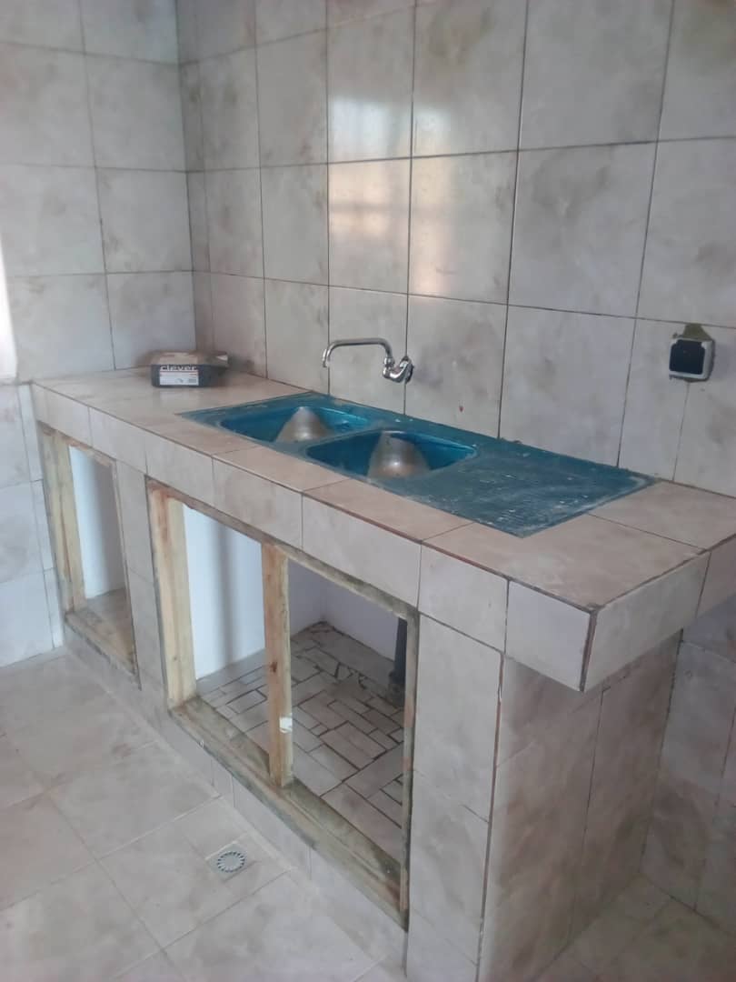 N° 4353 :
                            Appartement à louer , Agoe, Lome, Togo : 130 000 XOF/mois