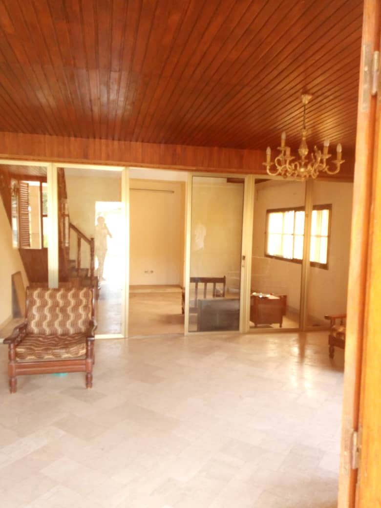 N° 4497 :
                            Villa à louer , Forever, Lome, Togo : 700 000 XOF/mois