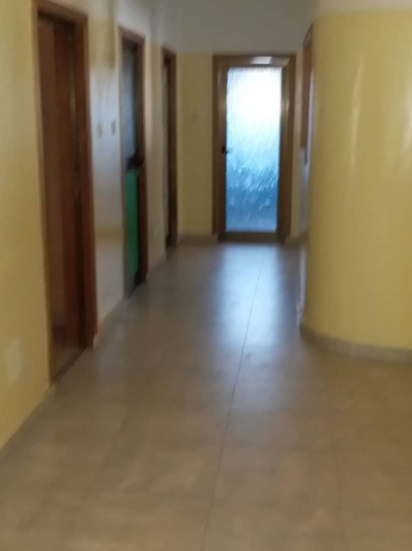 N° 4454 :
                            Villa à louer , Kohe, Lome, Togo : 300 000 XOF/mois