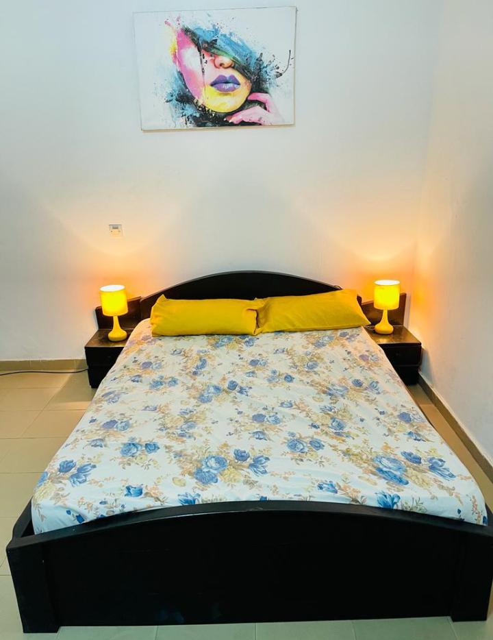 N° 5235 :
                            Villa meublée à louer , Gbossime , Lome, Togo : 250 000 XOF/mois