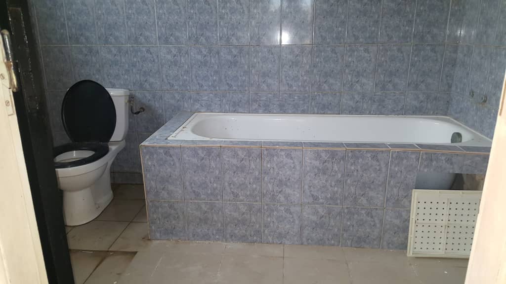 N° 4307 :
                            Villa à louer , Adidogome, Lome, Togo : 160 000 XOF/mois