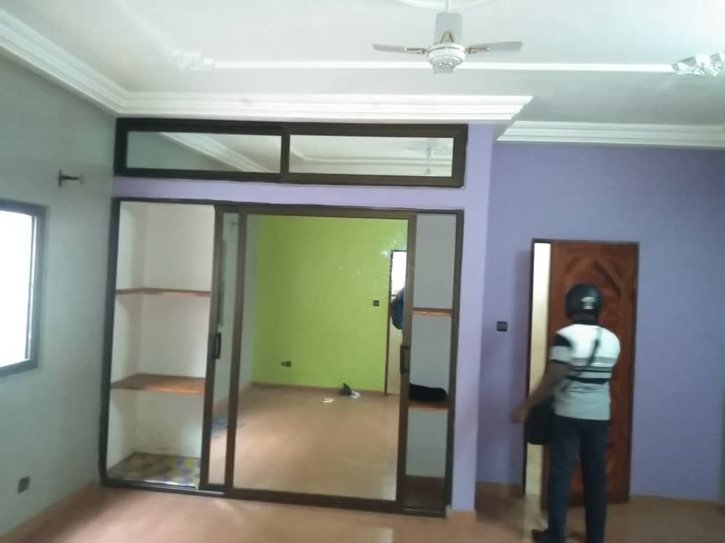 N° 4778 :
                            Villa à louer , Adidogome , Lome, Togo : 100 000 XOF/mois