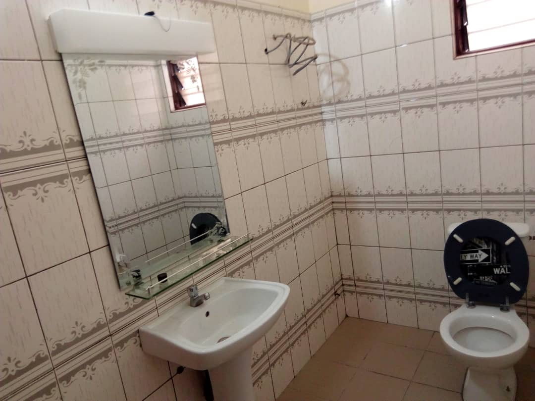 N° 4412 :
                            Villa meublée à louer , Baguida, Lome, Togo : 350 000 XOF/mois