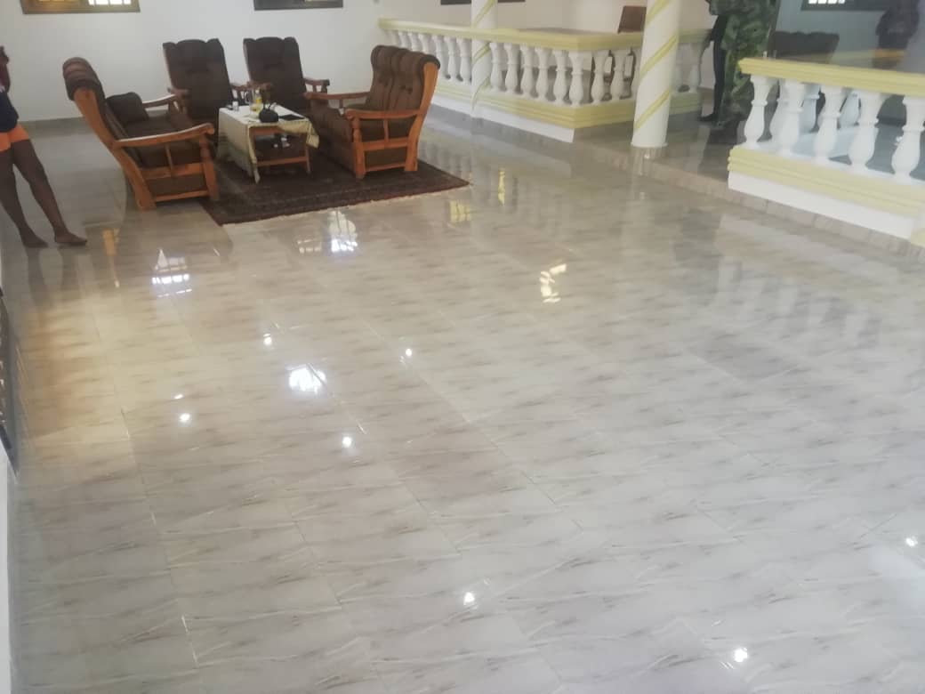 N° 5245 :
                            Villa à louer , Avepozo, Lome, Togo : 550 000 XOF/mois