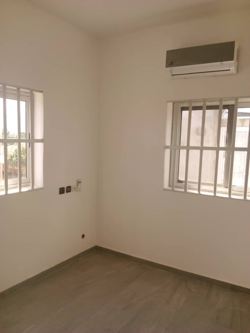 N° 4353 :
                            Appartement à louer , Agoe, Lome, Togo : 130 000 XOF/mois
