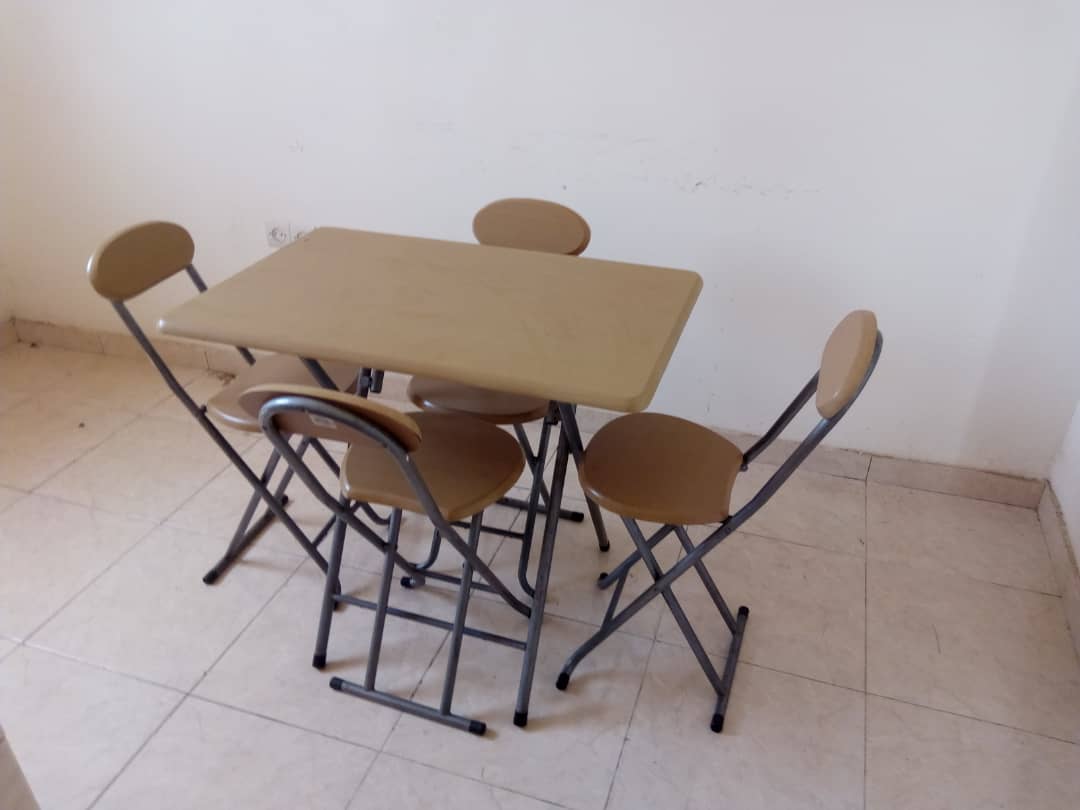 N° 4460 :
                            Appartement meublé à louer , Agoe, Lome, Togo : 150 000 XOF/mois