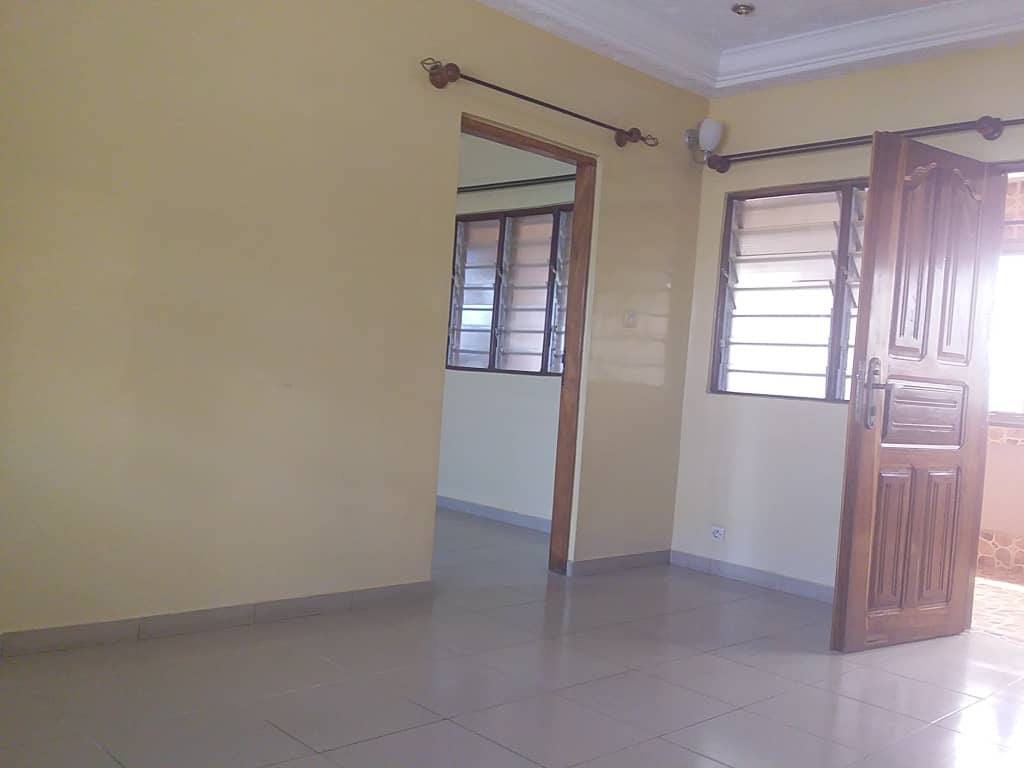 N° 4399 :
                            Chambre salon à louer , Sagbado, Lome, Togo : 45 000 XOF/mois