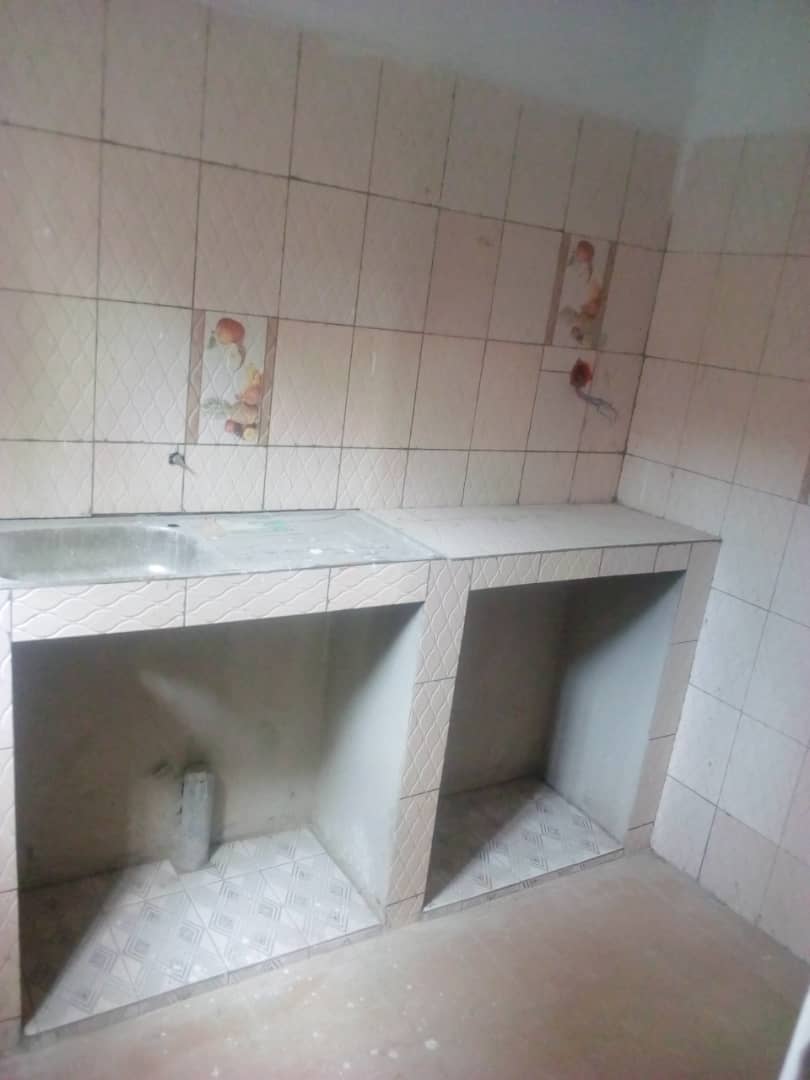 N° 4527 :
                            Chambre salon à louer , Djifa kpota, Lome, Togo : 47 000 XOF/mois