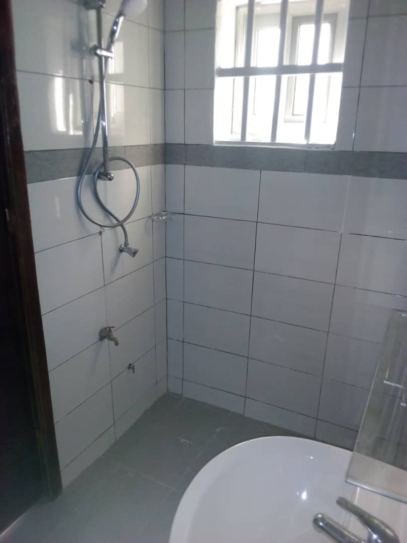 N° 4353 :
                            Appartement à louer , Agoe, Lome, Togo : 130 000 XOF/mois