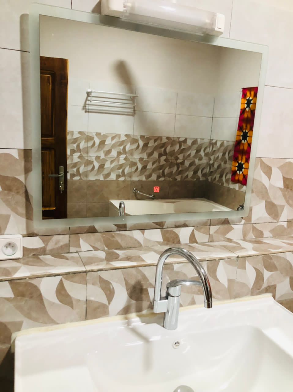 N° 5191 :
                            Villa meublée à louer , Adidogome la pampar, Lome, Togo : 600 000 XOF/mois