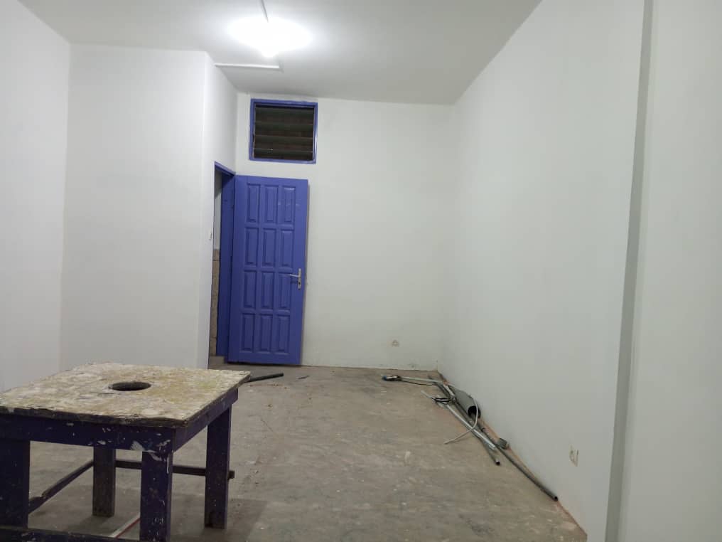 Boutique à louer , Lome, agbalepedo