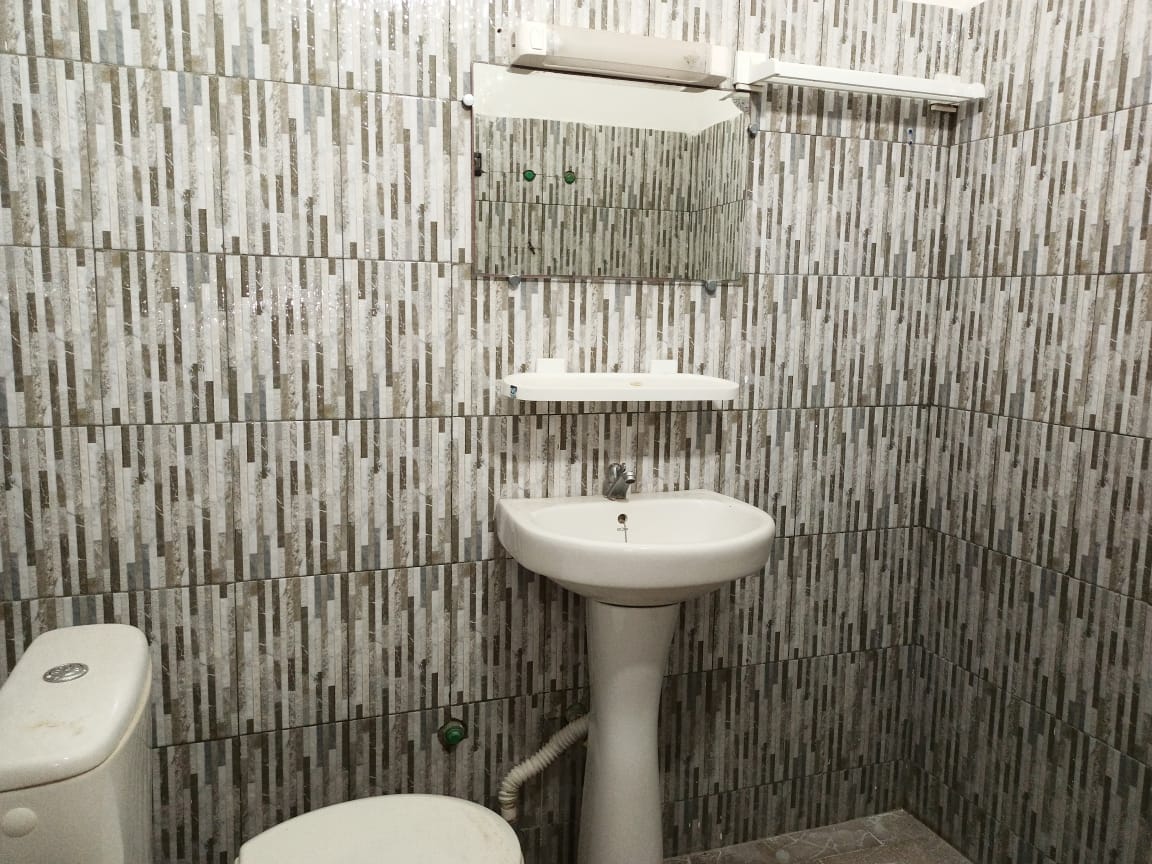 N° 5429 :
                            2 chambres salon à louer , Adidogome kohe, Lome, Togo : 70 000 XOF/mois