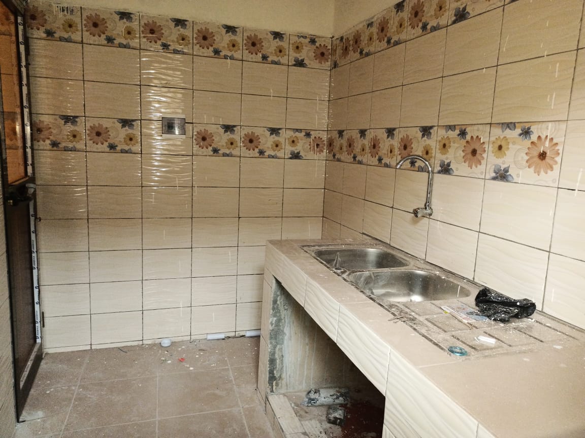N° 5432 :
                            Chambre à louer , Zanguera, Lome, Togo : 30 000 XOF/mois