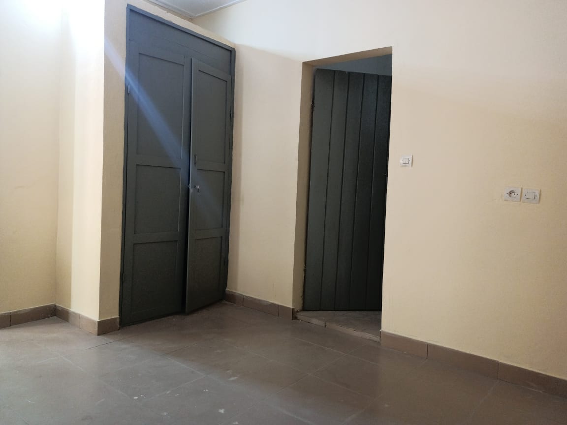 N° 5430 :
                            Chambre salon à louer , Adidogome atilamonou, Lome, Togo : 45 000 XOF/mois