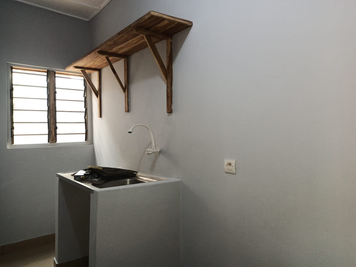 N° 5430 :
                            Chambre salon à louer , Adidogome atilamonou, Lome, Togo : 45 000 XOF/mois