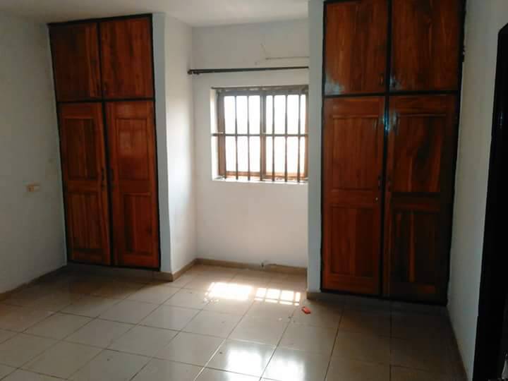 N° 4089 :
                            Appartement à louer , Agoe, Lome, Togo : 110 000 XOF/mois