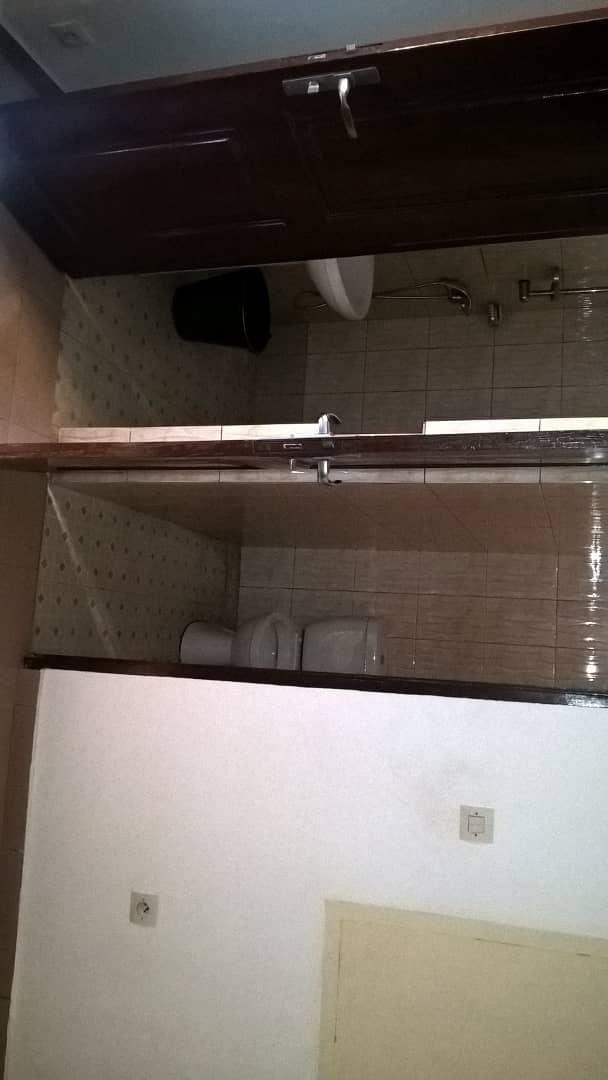 N° 4097 :
                            Chambre salon à louer , Avepozo, Lome, Togo : 85 000 XOF/mois