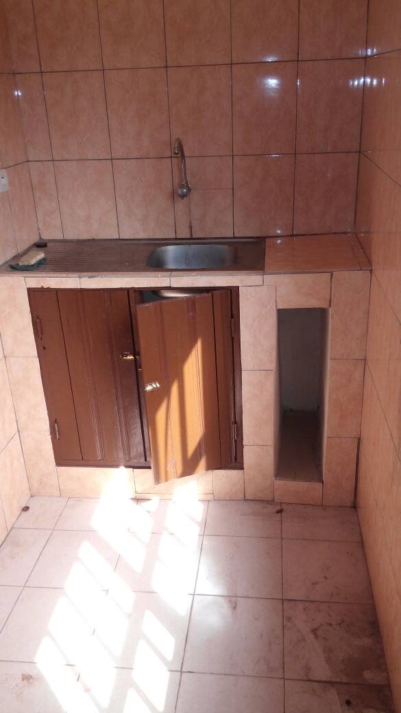 N° 4101 :
                            2 chambres salon à louer , Adidogome, Lome, Togo : 50 000 XOF/mois