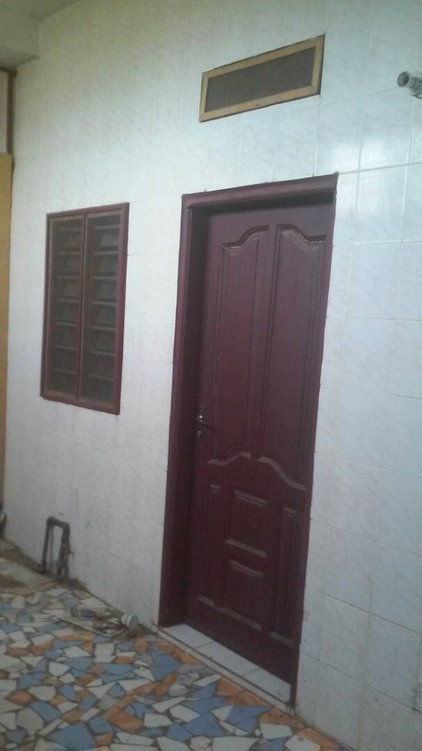 N° 4108 :
                            Chambre salon à louer , Lomégan, Lome, Togo : 40 000 XOF/mois