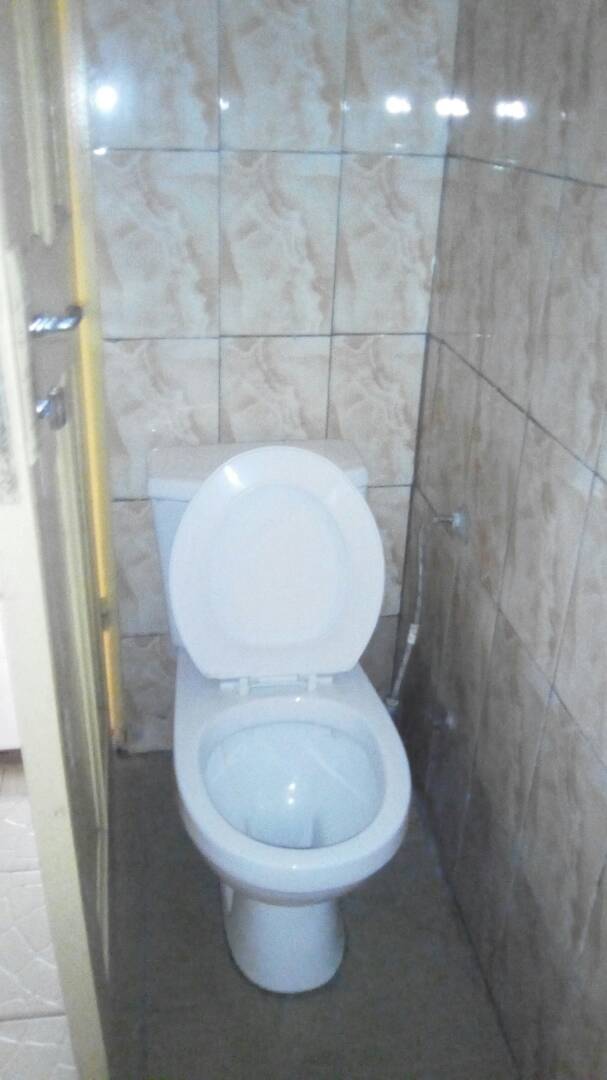 N° 4107 :
                            2 chambres salon à louer , Adidogome, Lome, Togo : 50 000 XOF/mois