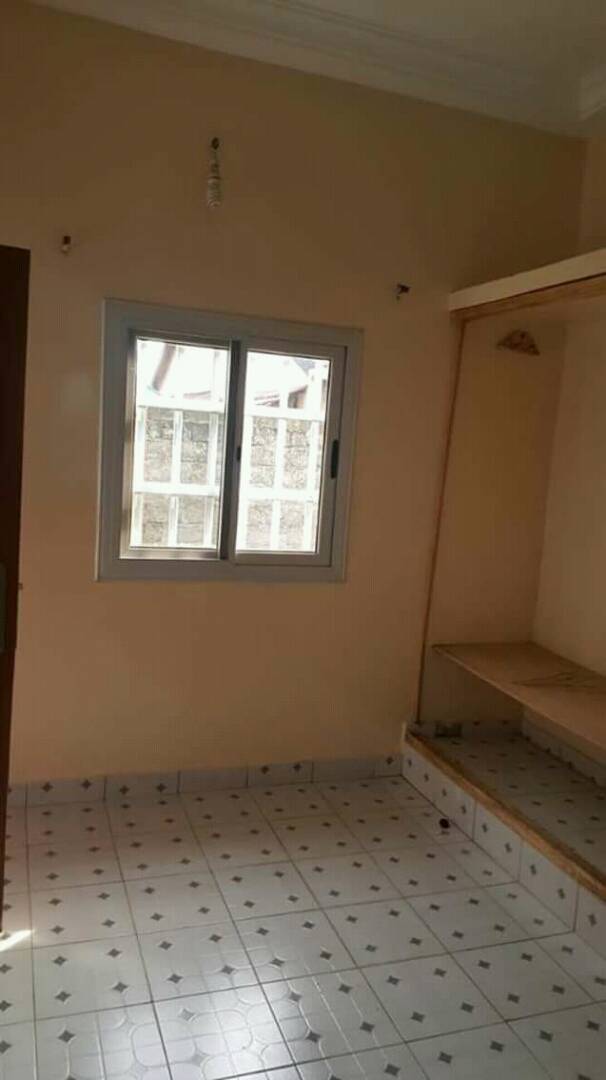 N° 4106 :
                            Villa à vendre , Adidogome, Lome, Togo : 40 000  000 XOF/vie