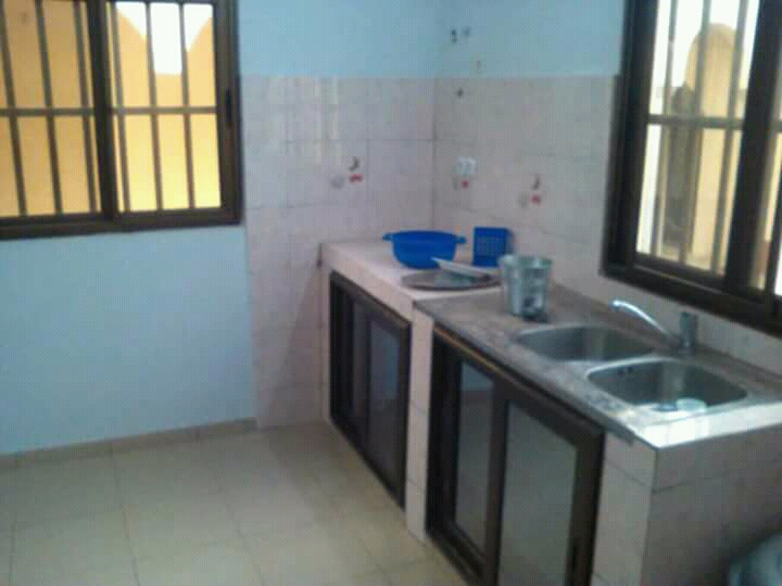 N° 4111 :
                            Villa à louer , Agoe, Lome, Togo : 150 000 XOF/mois