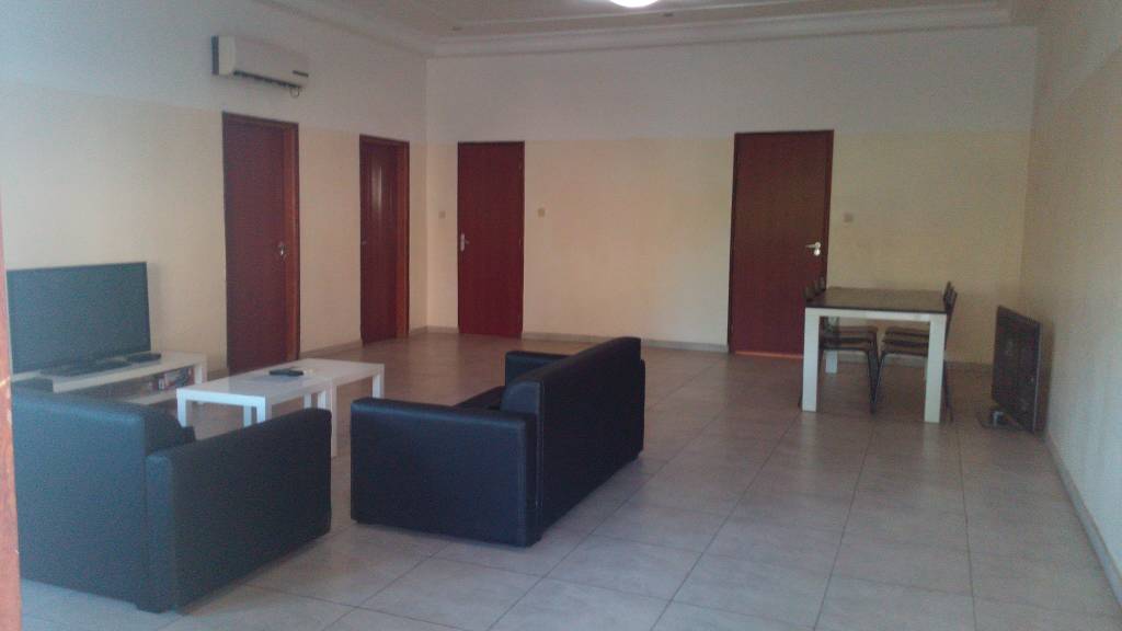 N° 4109 :
                            3 chambres salon à louer , Avedji, Lome, Togo : 330 000 XOF/mois