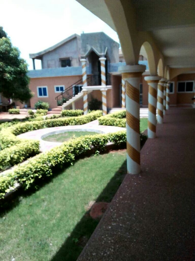 N° 4110 :
                            Villa à louer , Agoe, Lome, Togo : 150 000 XOF/mois