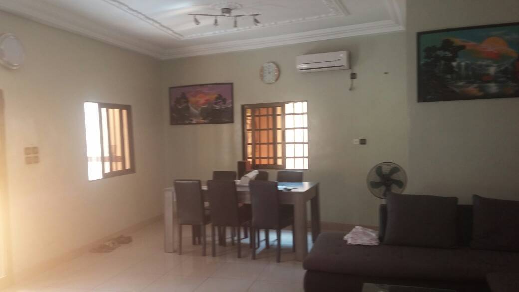 N° 4118 :
                            Villa à louer , Agoe, Lome, Togo : 250 000 XOF/mois