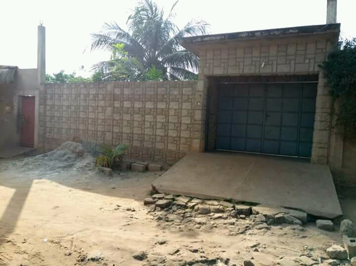 N° 4119 :
                            Villa à vendre , Adidogome, Lome, Togo : 40 000  000 XOF/vie