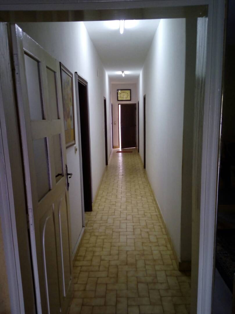 N° 4121 :
                            Villa à vendre , Adidogome, Lome, Togo : 120 000  000 XOF/vie