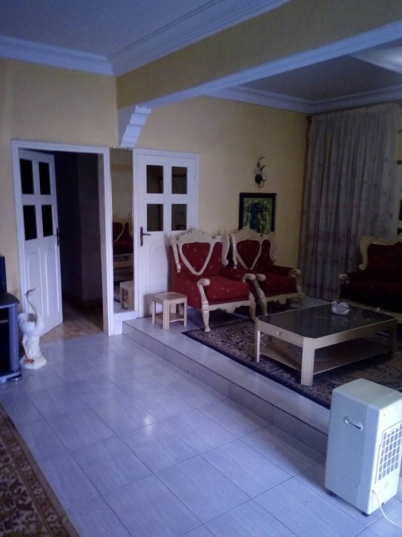 N° 4121 :
                            Villa à vendre , Adidogome, Lome, Togo : 120 000  000 XOF/vie
