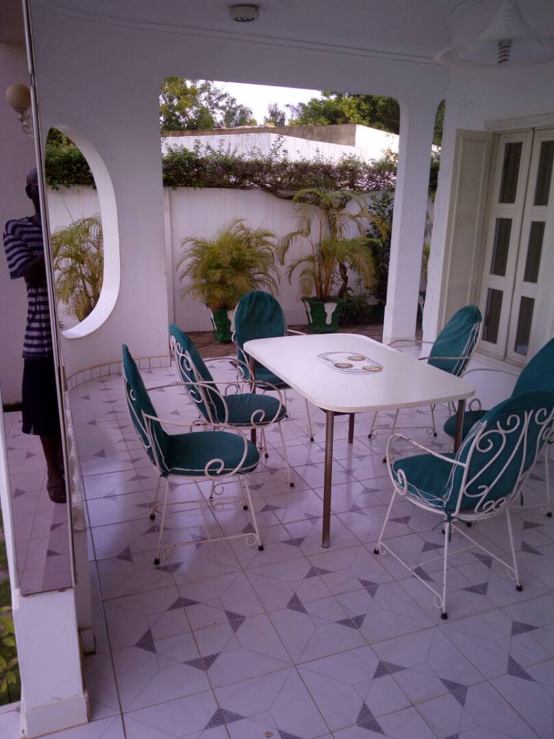 N° 4121 :
                            Villa à vendre , Adidogome, Lome, Togo : 120 000  000 XOF/vie