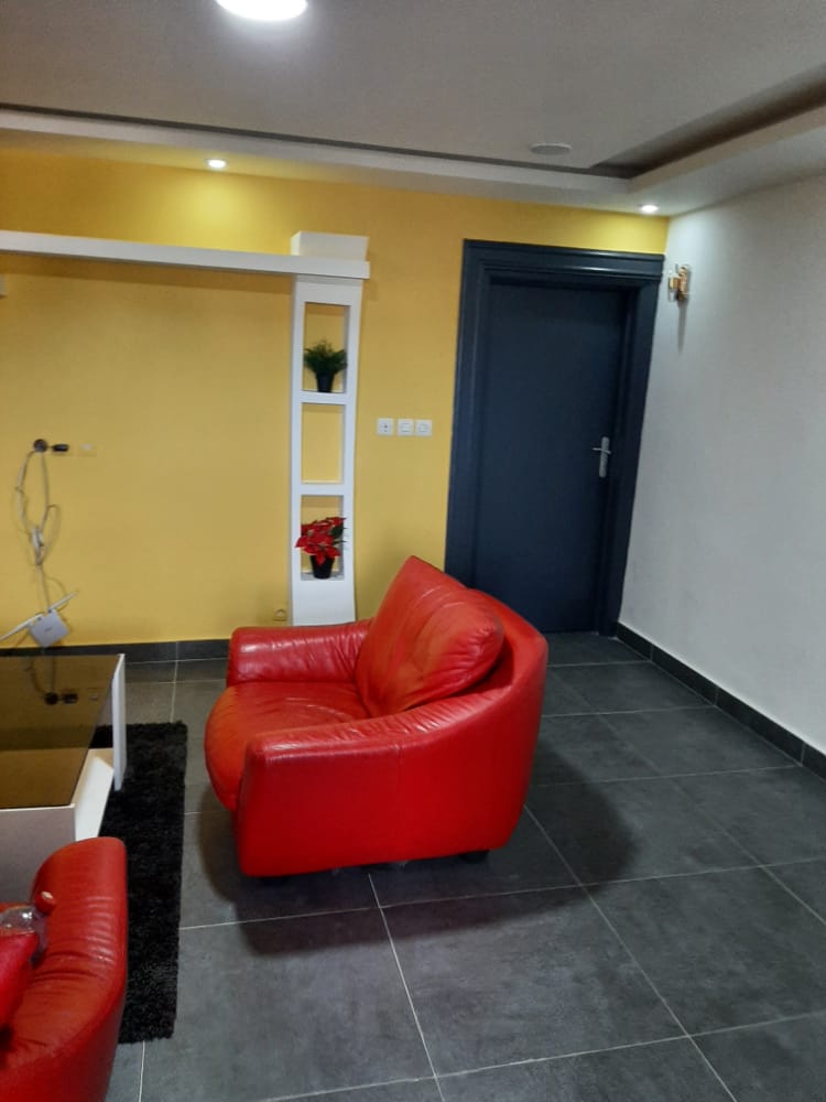 N° 5267 :
                            Appartement meublé à louer , Avenou, Lome, Togo : 500 000 XOF/mois
