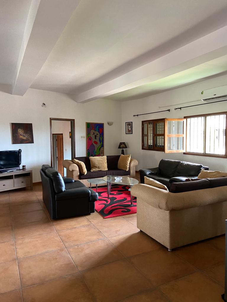N° 5270 :
                            Appartement meublé à louer , Adidogome, Lome, Togo : 400 000 XOF/mois