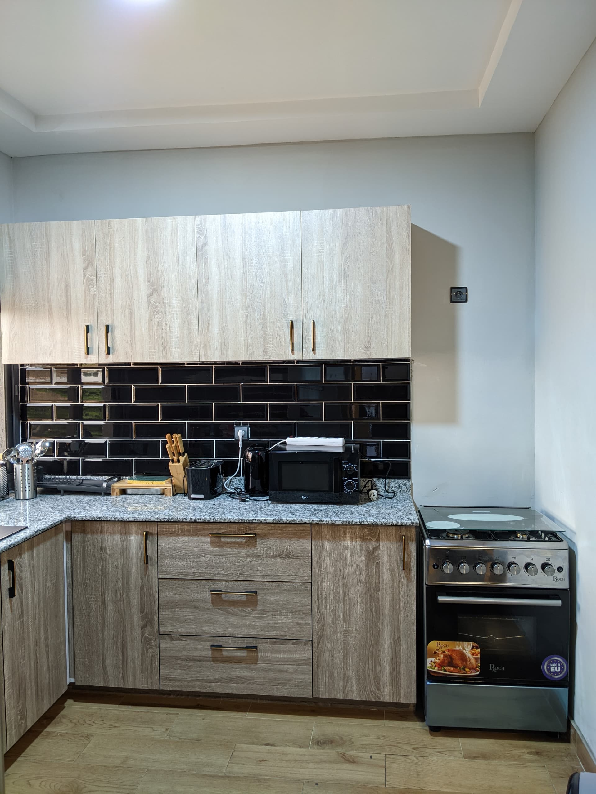 N° 5390 :
                            Appartement meublé à louer , Adewi, Lome, Togo : 410 000 XOF/mois