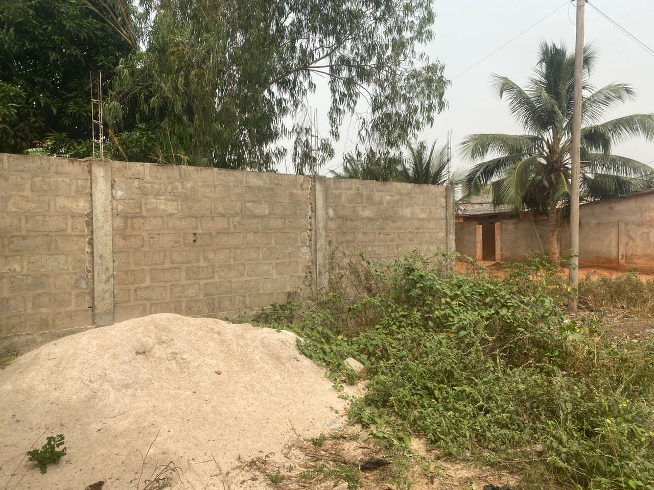 N° 5451 :
                            Terrain à vendre , Segbe , Lome, Togo : 17 000  000 XOF/vie