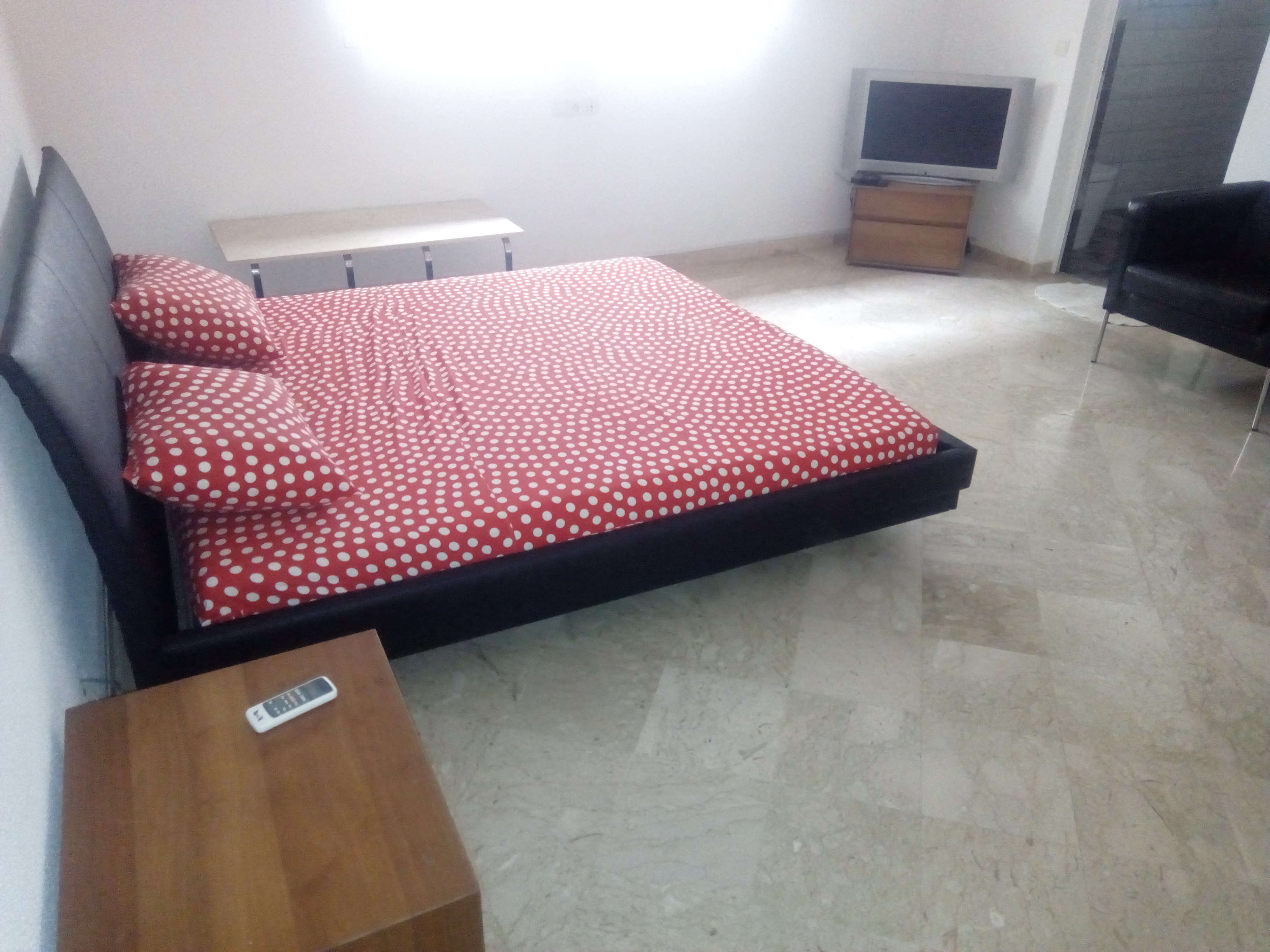 N° 4767 :
                            Villa meublée à louer , Adidogome, Lome, Togo : 2 500  000 XOF/mois