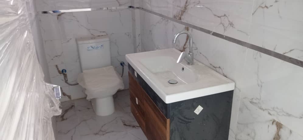 N° 5433 :
                            Villa à vendre , Forever, Lome, Togo : 250 000  000 XOF/vie